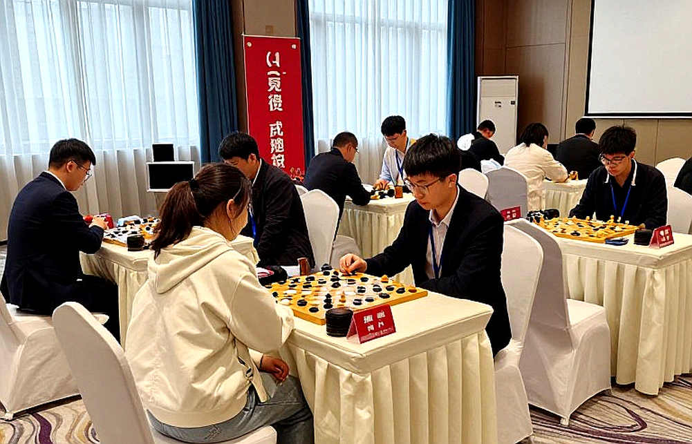 Samarkand in the Headline, Prague in the File: ChessBase Magazine #225 and the Arithmetic of a Ledger Samarkand in the Headline, Prague in the File: ChessBase Magazine #225 and the Arithmetic of a Ledger
