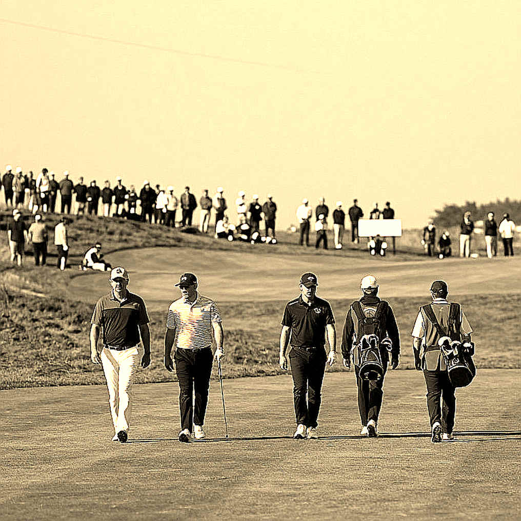 লে গলফ ন্যাশনালে ১২৯: ৩৬ হোলের লিড আর খালি ঘরের দায় লে গলফ ন্যাশনালে ১২৯: ৩৬ হোলের লিড আর খালি ঘরের দায়